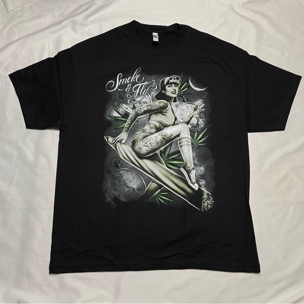 Smoke and Fly T-Shirt with  Leaf Design
